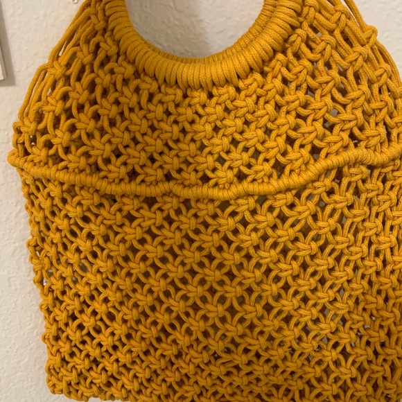 Gorgeous Hand Made Open Knit Tote bag. - Picture 11 of 12